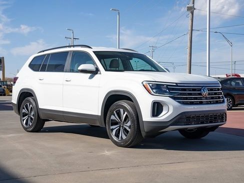 New 2026 Volkswagen Atlas SE image 8