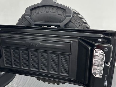 Used 2022 Jeep Wrangler Unlimited Willys image 32
