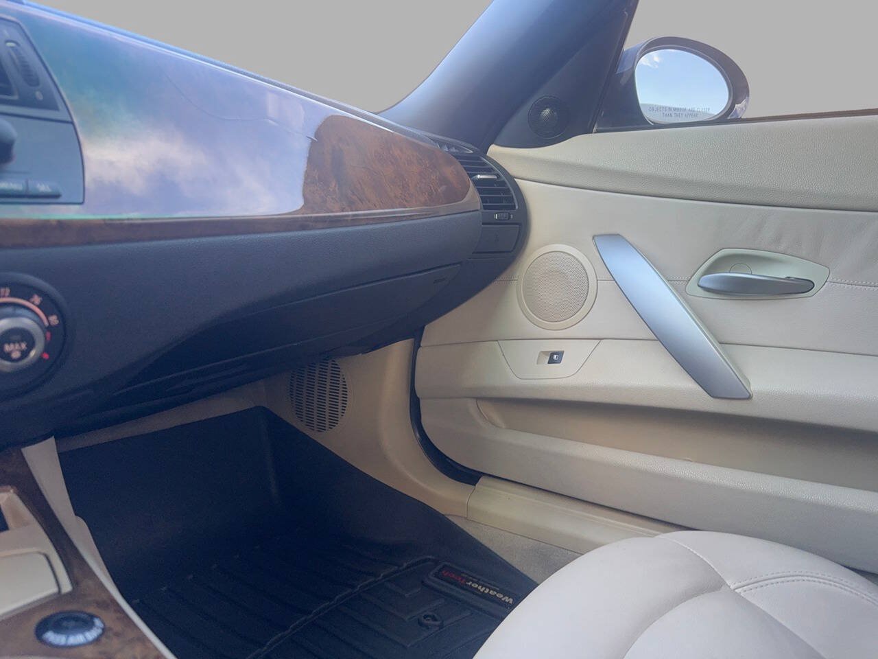 Used 2006 BMW Z4 3.0i RWD image 34