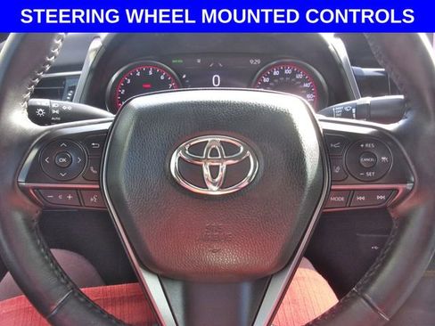 Used 2022 Toyota Camry XSE image 10