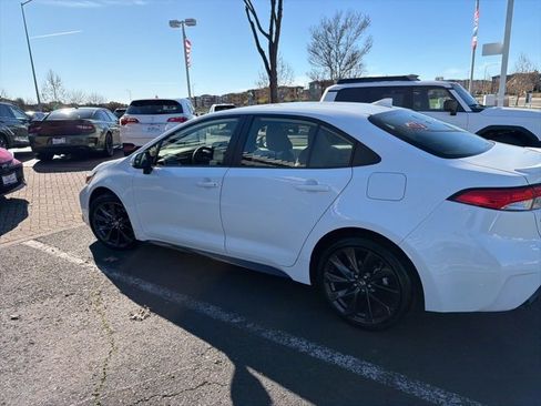 Certified 2025 Toyota Corolla SE image 13