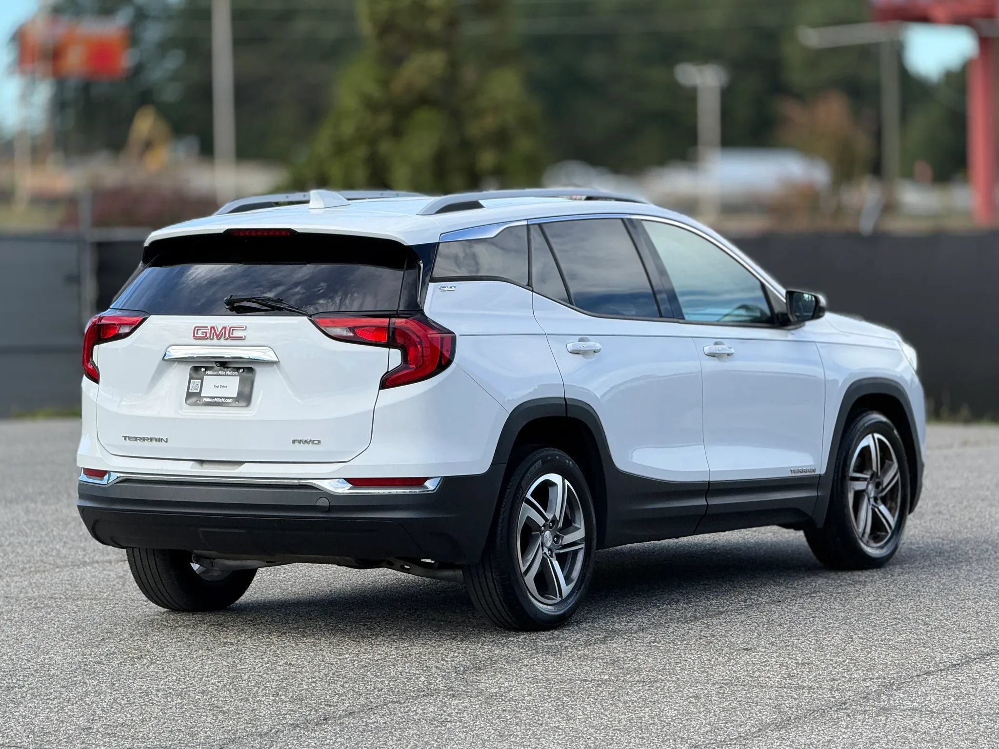 Used 2020 GMC Terrain SLT AWD/4WD image 9