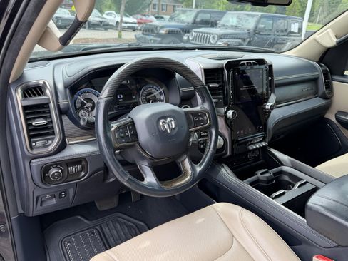 Used 2019 RAM 1500 Limited AWD/4WD image 11