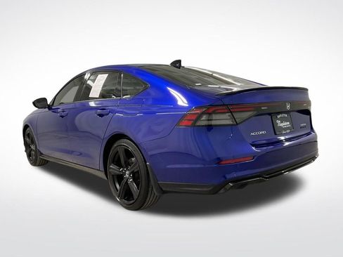 Used 2024 Honda Accord Sport image 2