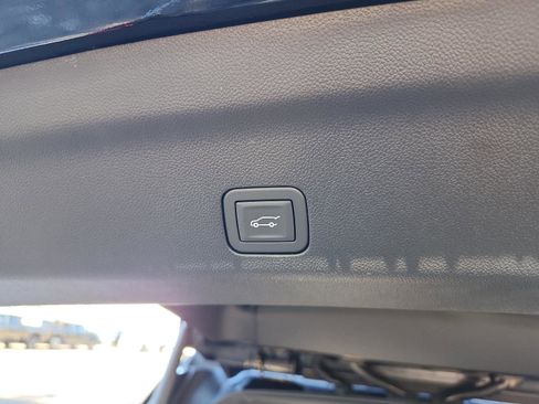 New 2026 GMC Yukon XL Denali Ultimate image 10