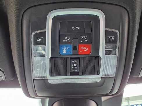 Used 2021 RAM 1500 Laramie w/ Sport Appearance Package image 17