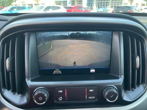 Used 2021 Chevrolet Colorado LT RWD image 21