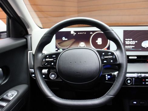 Used 2024 Hyundai Ioniq 5 SEL image 23