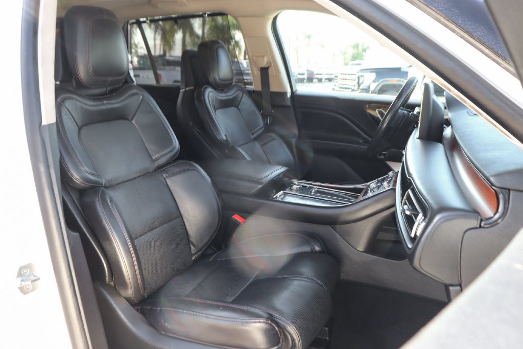 Used 2021 Lincoln Aviator Reserve w/ Equipment Group 201A RWD image 46