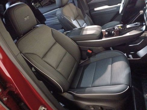 Used 2025 Buick Enclave Sport Touring image 26