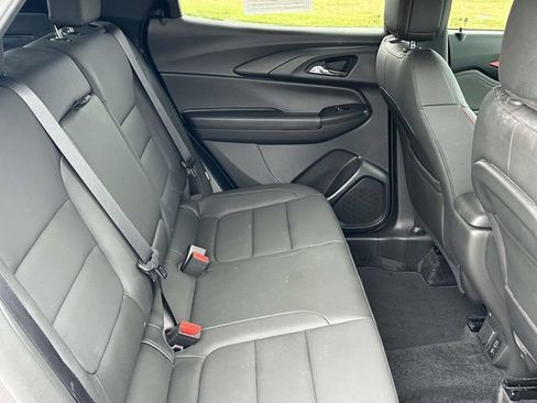 Used 2025 Chevrolet TrailBlazer RS w/ Convenience Package AWD/4WD image 10