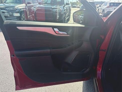 Used 2021 Ford Escape SE w/ Convenience Package image 14