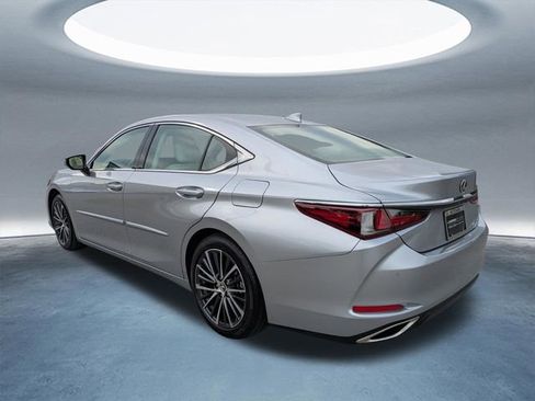 Used 2025 Lexus ES 350 w/ Premium Package FWD image 6