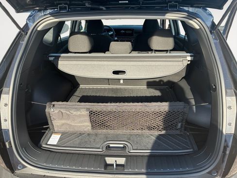 New 2026 Hyundai Tucson Blue SE image 18