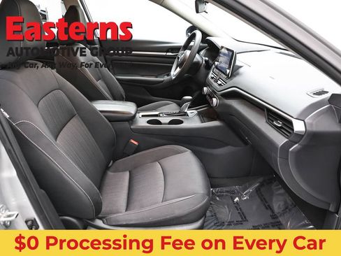 Used 2022 Nissan Altima 2.5 SV FWD image 24