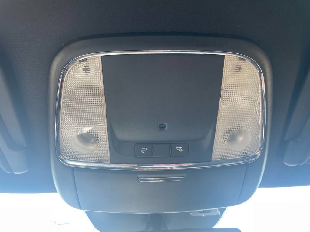Used 2012 Chrysler 300 Limited RWD image 15