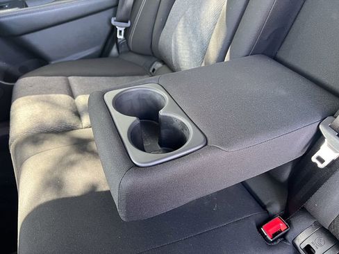 Used 2024 Nissan Rogue SV image 25