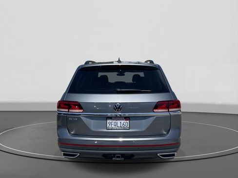Used 2023 Volkswagen Atlas SE w/ Panoramic Sunroof Package FWD image 5