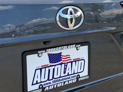 Used 2023 Toyota Highlander XLE AWD/4WD image 31
