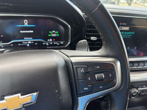 Used 2023 Chevrolet Silverado 1500 LTZ AWD/4WD image 23