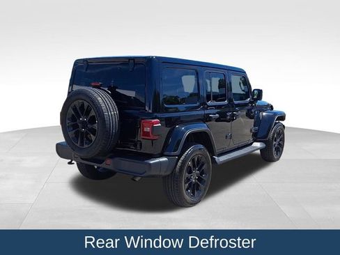 Used 2025 Jeep Wrangler Unlimited Sahara AWD/4WD image 7