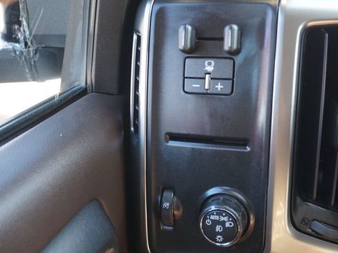 Used 2015 Chevrolet Silverado 2500 LT w/ LT Convenience Package RWD image 26