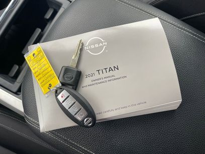Used 2021 Nissan Titan SV w/ SV Convenience Package