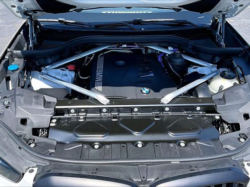 Certified 2024 BMW X5 xDrive40i w/ M Sport Package image 32