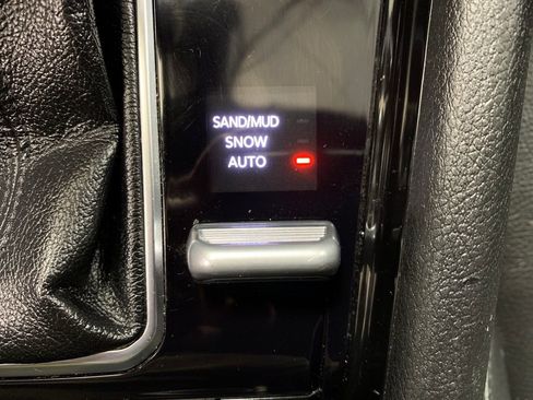 Used 2022 Jeep Compass Limited image 26