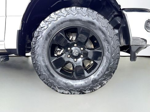 Used 2020 RAM 1500 Big Horn AWD/4WD image 44