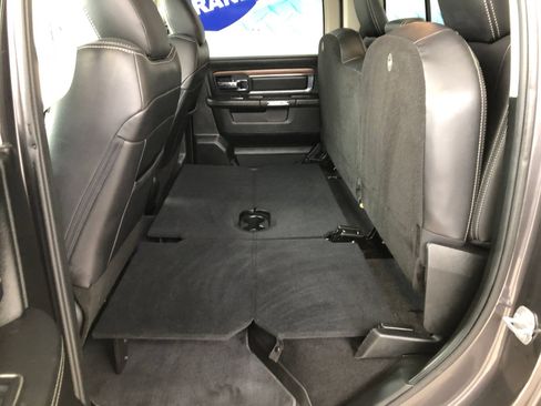 Used 2017 RAM 1500 Laramie w/ Convenience Group AWD/4WD image 13