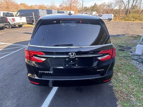 Used 2021 Honda Odyssey Touring image 3