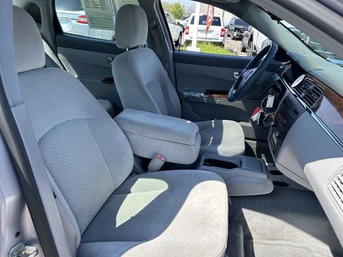 Used 2005 Buick LaCrosse CX w/ Silver Convenience Package FWD image 20