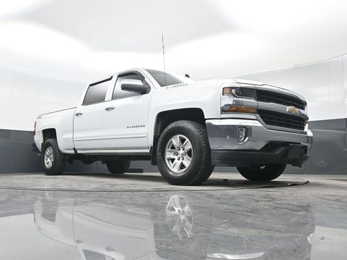Used 2018 Chevrolet Silverado 1500 LT w/ All Star Edition image 33