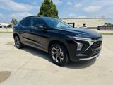 Used 2024 Chevrolet Trax LT image 2