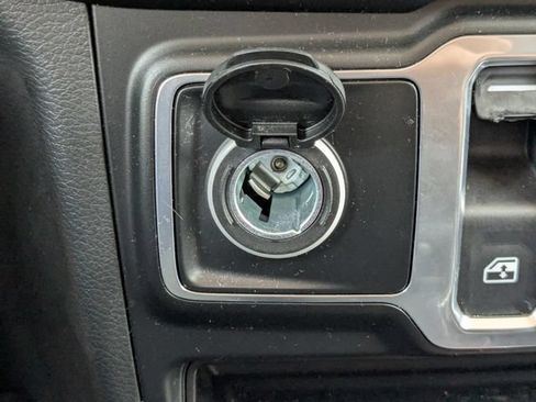 Used 2021 Jeep Wrangler Sport AWD/4WD image 23