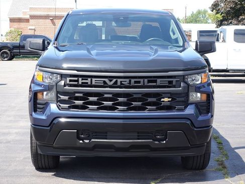 Used 2022 Chevrolet Silverado 1500 W/T w/ WT Value Package AWD/4WD image 5