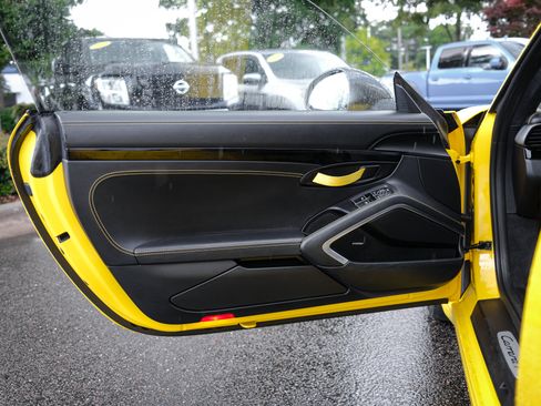 Used 2018 Porsche 911 Carrera T RWD image 16