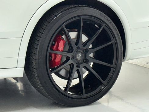 Used 2018 Porsche Cayenne GTS w/ Premium Package Plus image 44