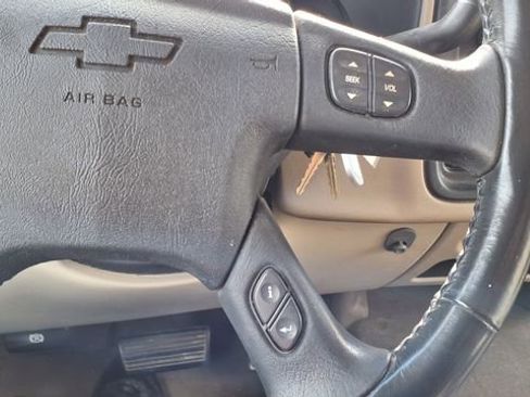 Used 2005 Chevrolet Avalanche LS w/ Onstar Plus Package RWD image 23