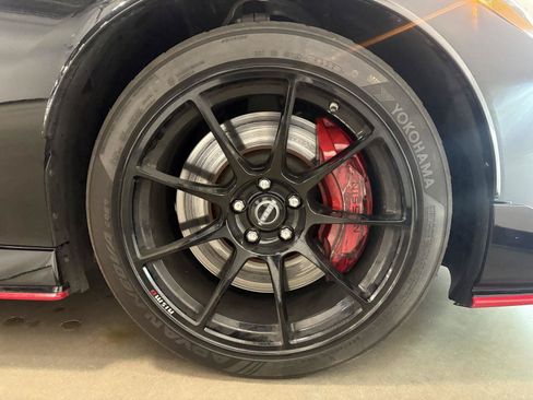 Used 2024 Nissan Z NISMO w/ Floor Mat Package RWD image 40