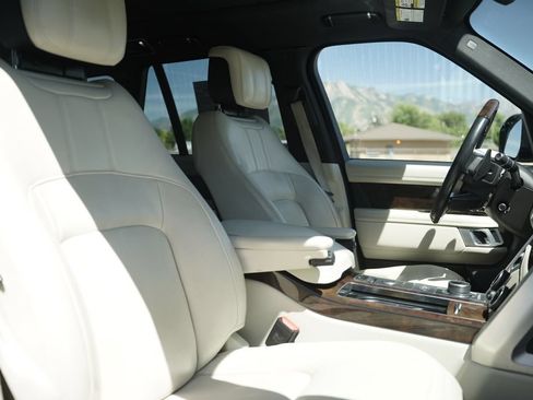 Used 2018 Land Rover Range Rover Supercharged AWD/4WD image 14