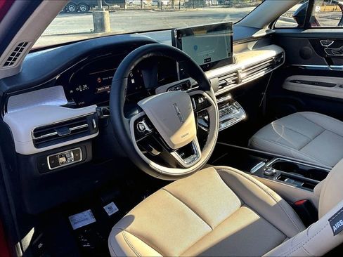 New 2026 Lincoln Corsair Premiere image 6