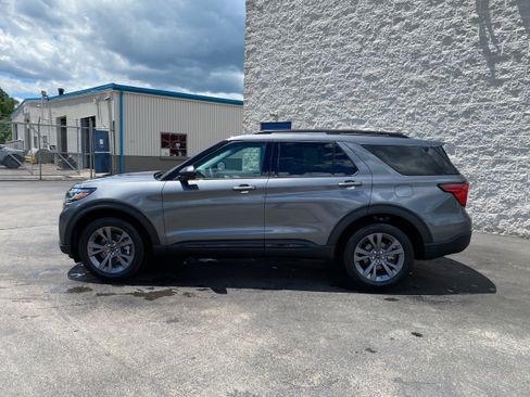 New 2026 Ford Explorer Active w/ Active Comfort Package AWD/4WD image 6