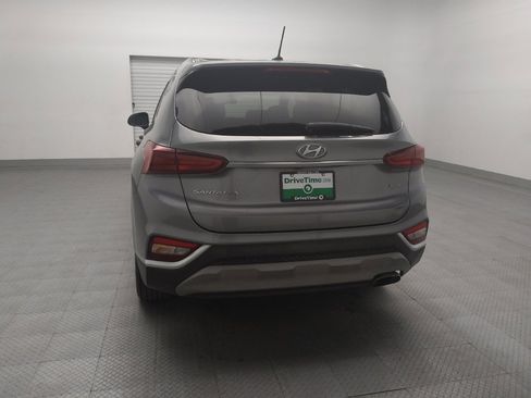 Used 2019 Hyundai Santa Fe SE image 6