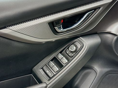 Used 2023 Subaru Crosstrek 2.5i Limited w/ Moonroof Package image 15