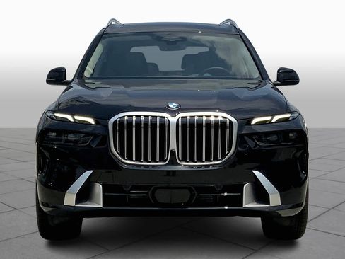 Used 2025 BMW X7 xDrive40i image 3