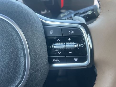 Certified 2024 Kia Sorento SX Prestige w/ Olive Brown Leather Package image 64