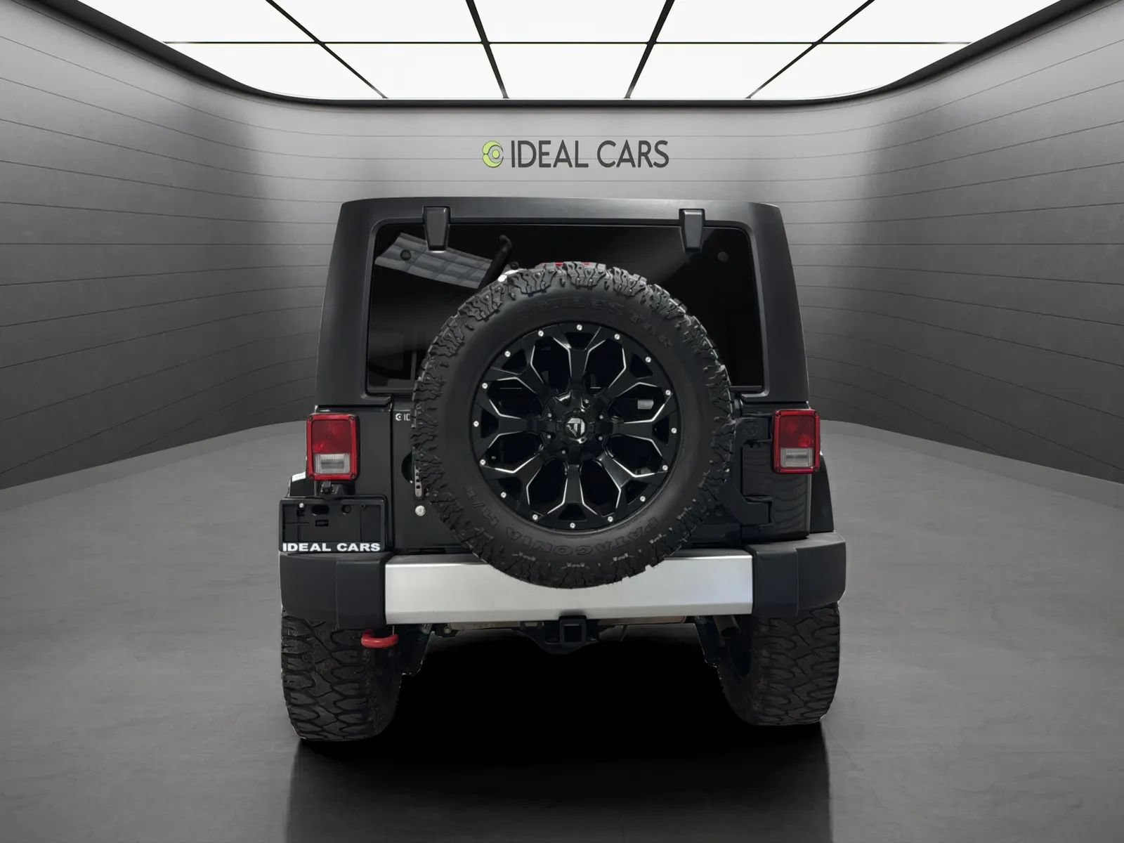 Used 2018 Jeep Wrangler Unlimited Sahara w/ Connectivity Group AWD/4WD image 6