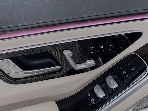 Used 2023 Mercedes-Benz S 500 4MATIC image 16